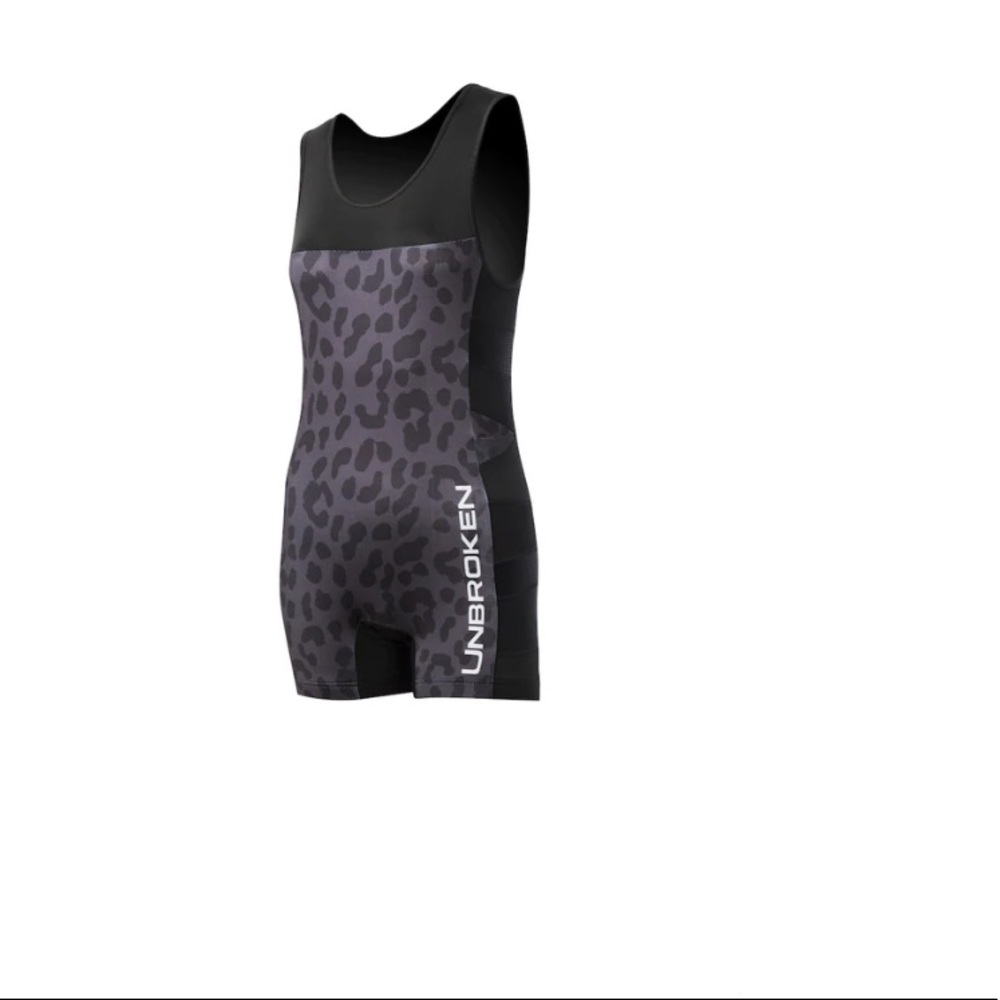 NWT WOMENS XL LEOPARD AND LACE UNBROKEN DESIGNS SINGLET